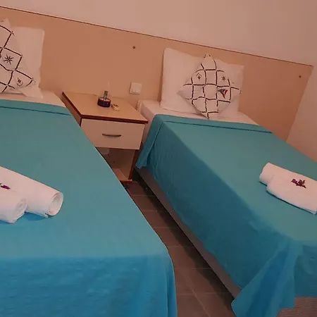 호텔 Hotel Kaptan 2*